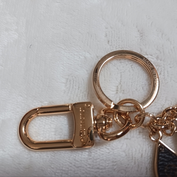 Keychain - Picture 3 of 5